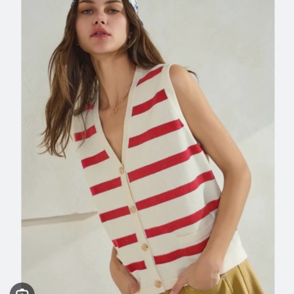 Adrianna Papell / Red & Ivory Striped Button-Front knit Vest